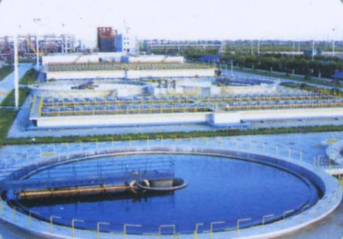 炼油厂二沉淀池除水系统.jpg